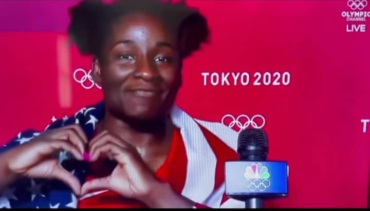 ケン・ロックゼンのインスタグラム：「It is so refreshing to see the stoke, love and appreciation for her country. Unlike a lot of other ding dongs here in the US. Good for you @mensahtamyrastock」
