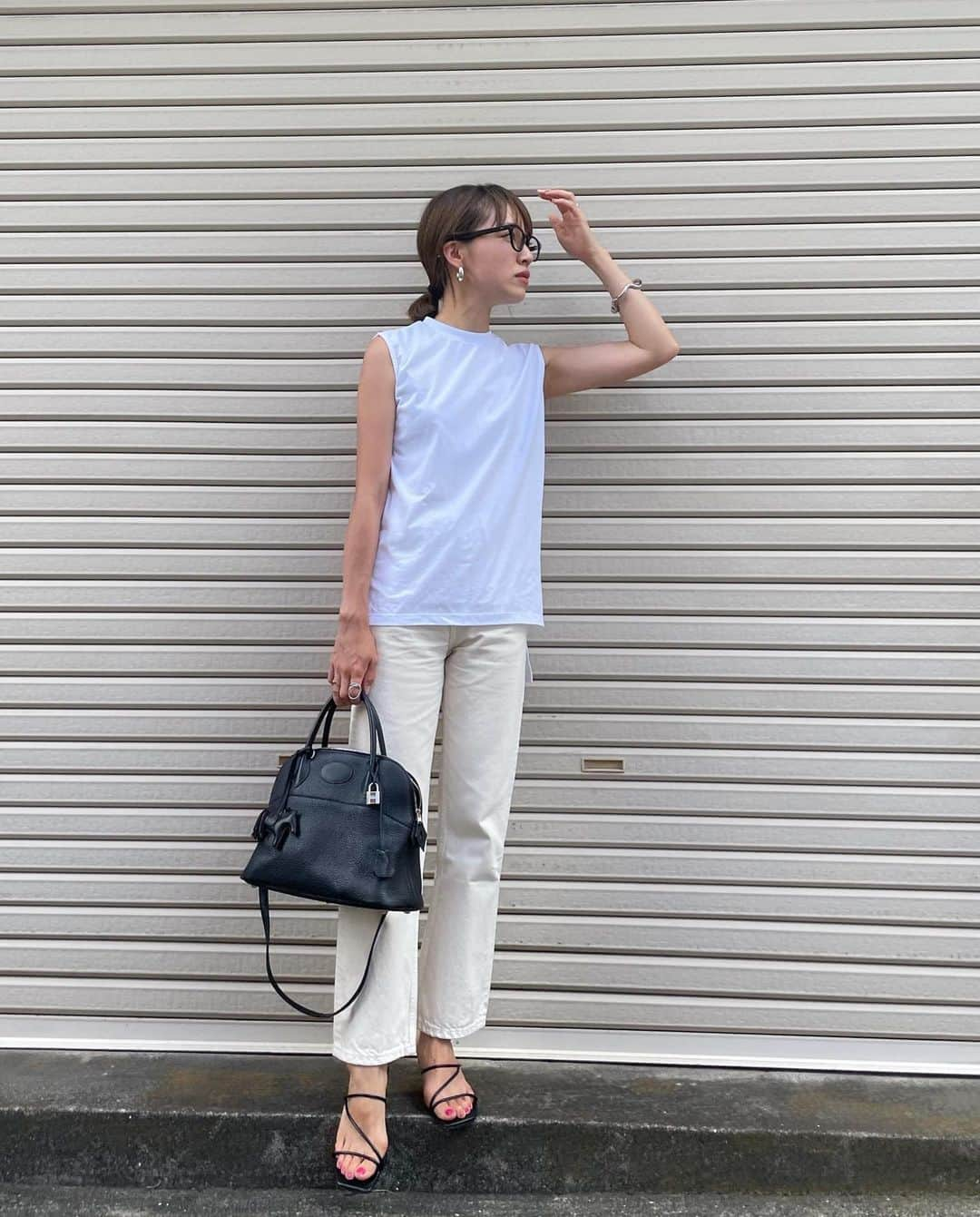 春名亜美さんのインスタグラム写真 - (春名亜美Instagram)「🐼  #タンク @fromfirstmusee  #pants @shopredone @ronhermanstore  #👓 @zoff_eyewear  #bag @hermes  #shoes @fromfirstmusee  ・ ・ ・ #fromfirstmusee #ママコーデ #ママコーディネート #hermes #だてめがね #めがね女子 #めがねコーデ #hermesbolide #hermesrodeo」8月4日 15時04分 - amiharunaami