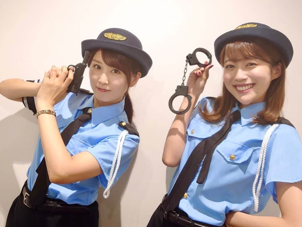澤井志帆さんのインスタグラム写真 - (澤井志帆Instagram)「. 2021.8.4 ⁡ 水曜ドラマ『ハコヅメ 〜たたかう！交番女子〜』特別編 今夜10時10分 放送😎💙🤍 ⁡ ぜひご覧ください✨ ※放送時間は変更となる可能性があります ⁡ ⁡ 垣内アナとドラマポスターを再現してみました👮🏻‍♀️🚨 楽しかった😭💗 ⁡ ⁡ #DaiichiTV #アナウンサー #ハコヅメ #垣内さんの圧倒的かっこよさ #私頼りなさそう」8月4日 18時54分 - shiho_sawai