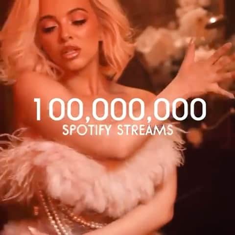ギャランティスのインスタグラム：「100,000,000 in 10 weeks!😍 #HeartbreakAnthem @littlemix @davidguetta 🔥🎉」