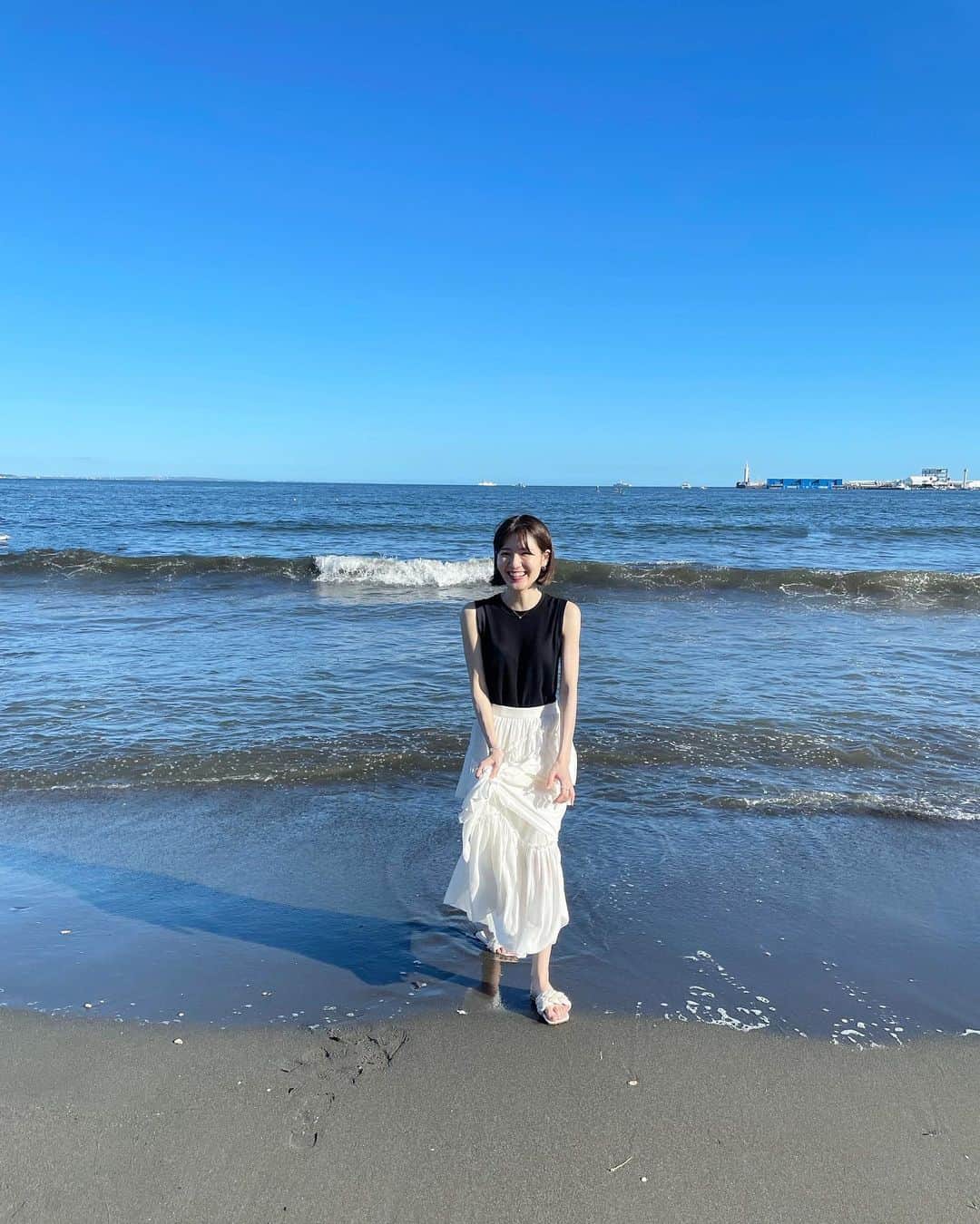 糸原美波さんのインスタグラム写真 - (糸原美波Instagram)「25歳になりました 🎂  たくさんのメッセージ ありがとうございます ✉️  誕生日の今日はずっと行きたかった海へ 🌊  海からたくさんのパワーをもらったので 25歳も私らしく色んなことに チャレンジしていきたいと思います 🤝  本当にありがとうございます 💐  2021.8.4」8月4日 21時00分 - minami_itohara
