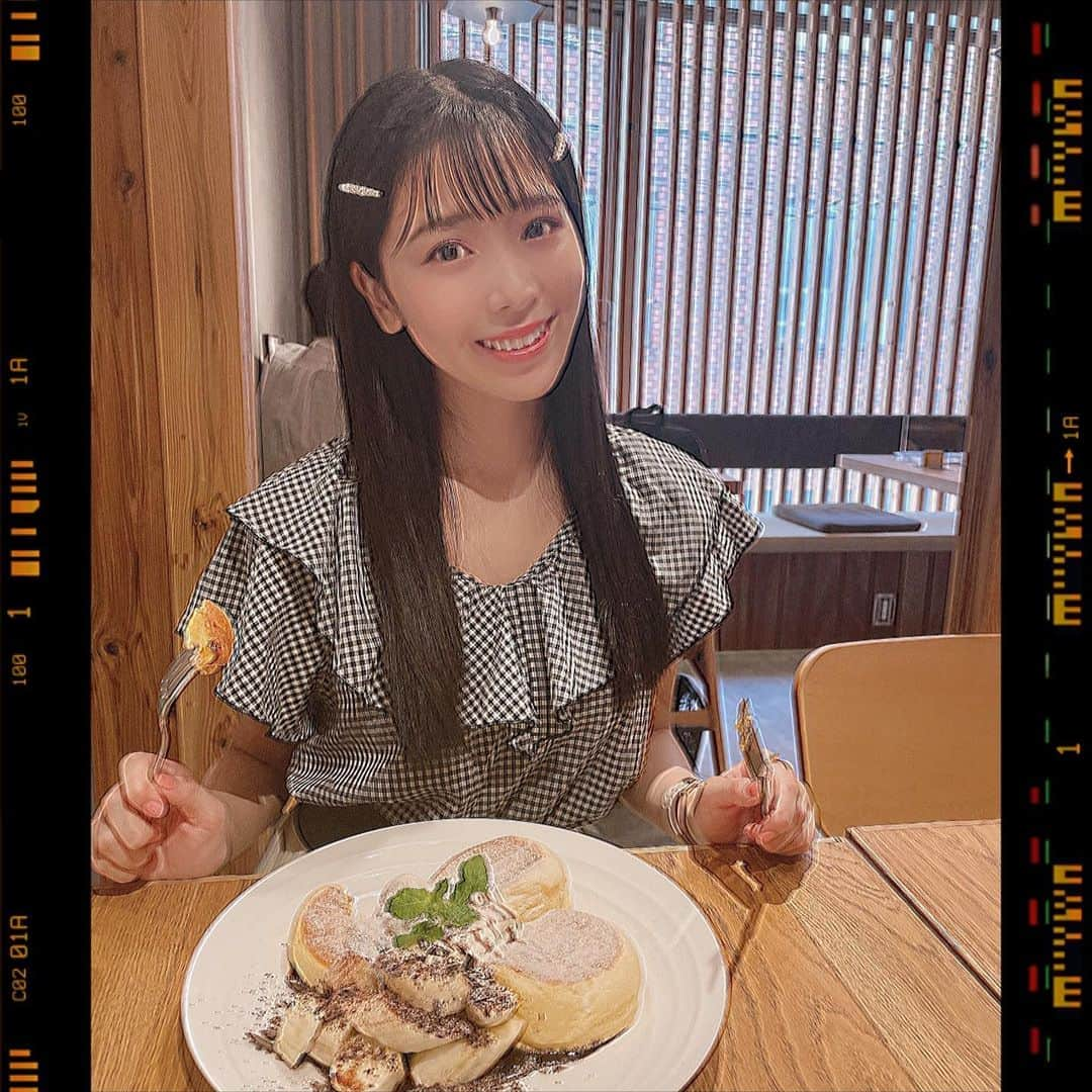 安田桃寧さんのインスタグラム写真 - (安田桃寧Instagram)「. 8月楽しみがいっぱい🌟 #パンケーキ #cafeannon」8月4日 21時40分 - peachpeach_o6o8