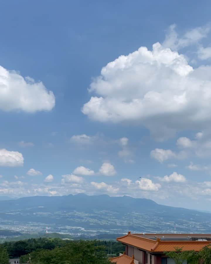 池田愛梨のインスタグラム：「天国みたいな場所だった⛩ 幸せすぎた💕☁️」