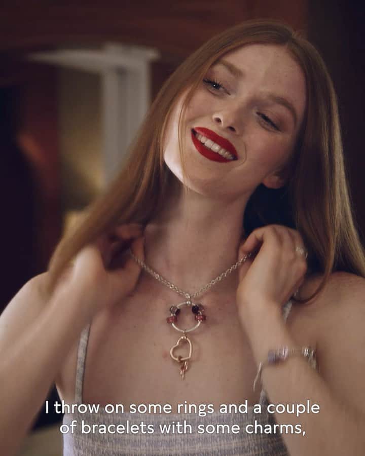 Larsen Thompsonのインスタグラム：「I am so excited to be sharing the new Wearing Occasions pieces from @theofficialpandora Moments Collection🤍 I talked with Pandora about my style and how I love expressing my personal style by integrating the charms creatively like on my bag, belt, keys, earrings, and more! They are so versatile and can be worn in so many different ways! #WearItWithPandora #PandoraMoments #ad」