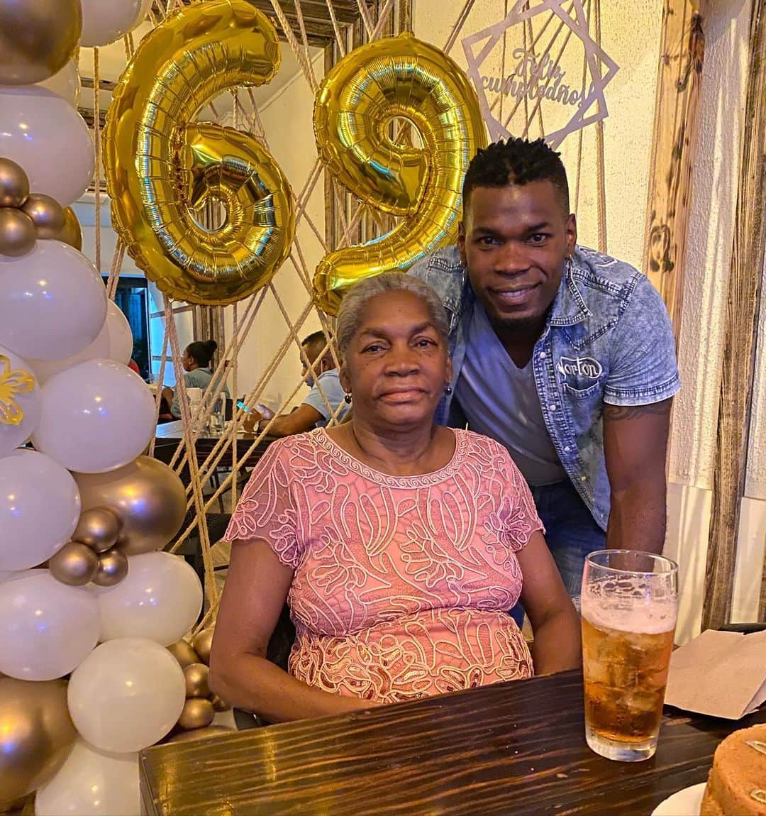 ダニルソン・コルドバのインスタグラム：「Feliz cumpleaños amor mío, DIOS te guarde 🥰🥰🥰」