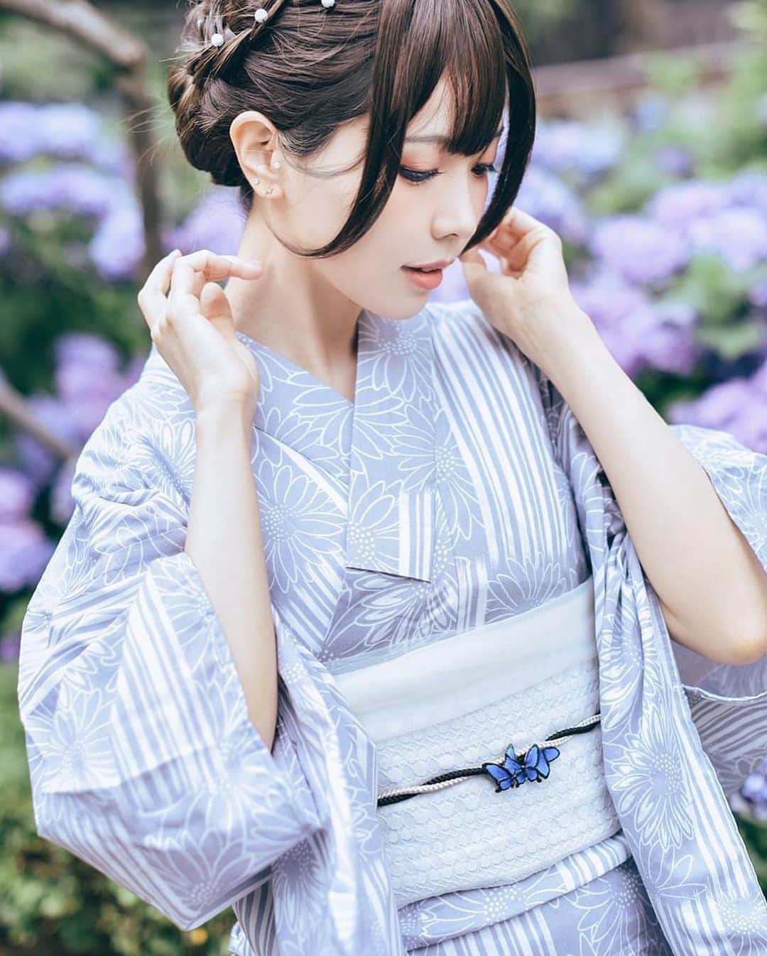 Elyさんのインスタグラム写真 - (ElyInstagram)「Have a yukata date with me?💕  浴衣姿でデートしましょう♥︎  穿著浴衣一起去賞花也很夏日浪漫吶~對吧?💕  📷 @dzzdm  #elycosplay #dailyely #elydaily #blessed #travel  #yukata #ゆかた #浴衣女子」8月5日 16時12分 - eeelyeee