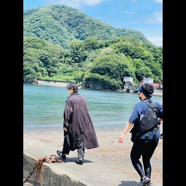 横浜流星さんのインスタグラム写真 - (横浜流星Instagram)「オフショット  #流跡 #流々自適 #オフショット #TOWA さんと #先行予約も開始 #皆さんどこの特典好みでした #8月生まれの方 #誕生日おめでとう #素敵な年になりますように」8月5日 18時39分 - ryuseiyokohama_official