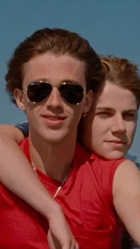 磯村勇斗のインスタグラム：「.  フランソワ・オゾン監督　最新作  「Summer of 85」  特別MVのナレーションを務めさせて頂きました。  少年同士のひと夏の初恋を描いた、儚くも美しい最高純度のラブストーリーです。 フィルム映像もフランスの舞台も美しかった。  そして  8月12日（木）18時30分〜 リモート舞台挨拶付きプレミア上映会も実施します。 場所:新宿ピカデリー  公開は8月20日から  #Summerof85  @Summer85movie」
