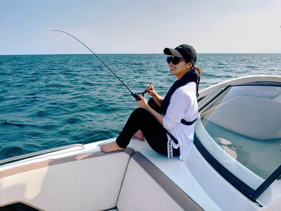 水崎綾女さんのインスタグラム写真 - (水崎綾女Instagram)「釣り🎣 果たして結果は…？ * * セットアップ @502easy #釣り #釣り日和 #釣りガール  #釣り女子 #釣りスタグラム  #🎣 #fishing #フィッシング  #502easy #セットアップ #セットアップコーデ #キャップ女子 #キャップコーデ #魚釣り」8月5日 21時05分 - misakiayame