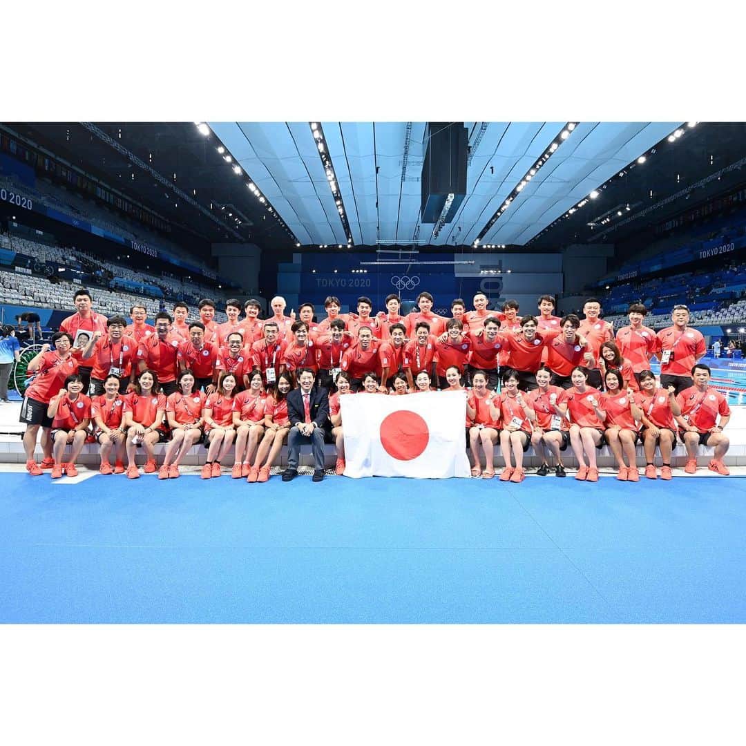 池本凪沙のインスタグラム：「競泳東京オリンピックが終了しました🏊🏻‍♀️🇯🇵  夢の舞台で泳げたことはとてもいい経験になり、これから先もっともっと強くなりたいと思いました。そして、東京オリンピック開催にあたりボランティアの皆さん、スタッフの方々のサポートもあり、無事開催することができました。ありがとうございました❤️‍🔥🙂  たくさんのご声援もありがとうございました📣  まだオリンピックは続きます。 日本選手団の応援よろしくお願いします🎌  @picsport_japan  #tokyo2020  #トビウオジャパン」