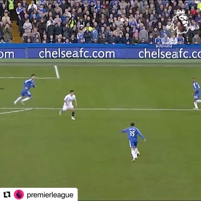 ジュリアーノ・ベレッチのインスタグラム：「#Repost @premierleague  A Belletti bullet 💥 #belletti #forever」