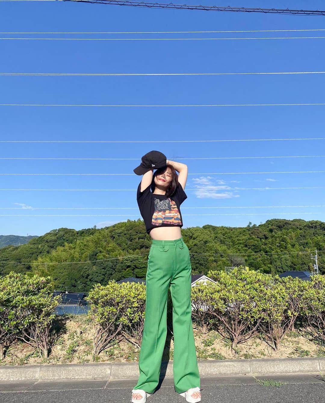 麻生果恩のインスタグラム：「みんなから褒められたから いっぱいあげちゃうぐへへ🥬」