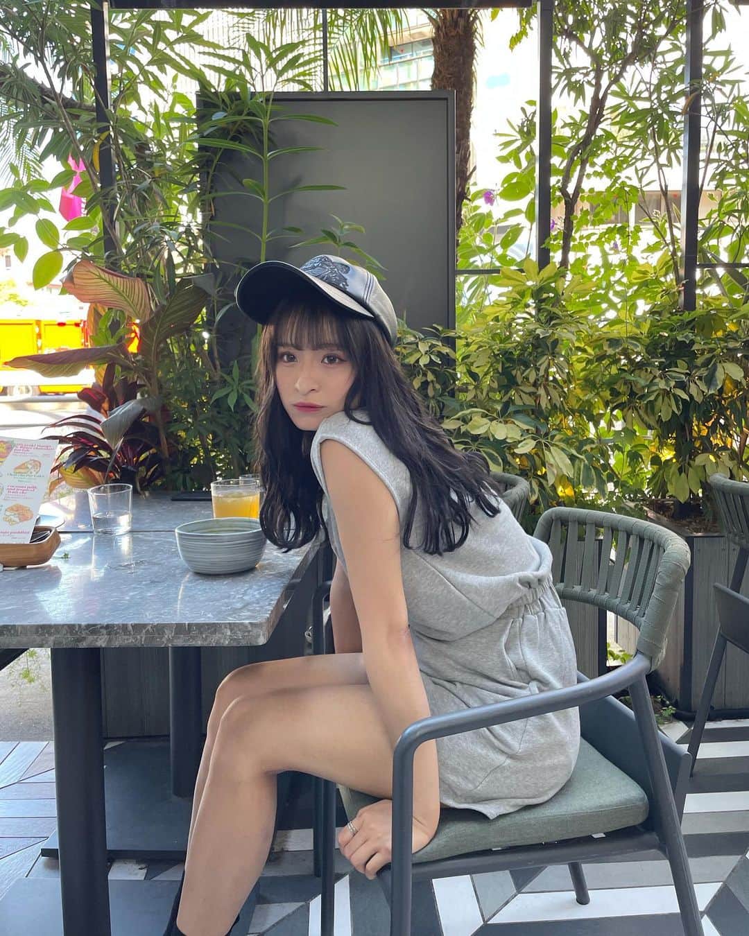 清水里香さんのインスタグラム写真 - (清水里香Instagram)「⁡ ⁡ ⁡ お気に入りの場所🇹🇭🍴 ⁡ ⁡ ⁡ ⁡ #今日のりかてぃー　 ⁡ ⁡」8月6日 20時56分 - partyyy_chu