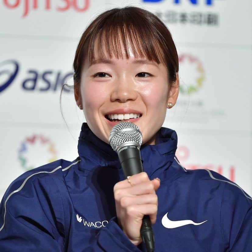 一山麻緒さん大ファンのインスタグラム：「いよいよ明日！ 麻緒選手初オリンピック！ 有森さんも言うように小柄でタフな麻緒選手にピッタリな北海道のコース！  いつも通りの笑顔と勝負強さでメダル勝ち取ってきてください！どの靴を履くかも注目です！  日テレ系　6：30放送 7:00 号砲！  #一山麻緒#ワコール#東京オリンピック#マラソン#メダル」