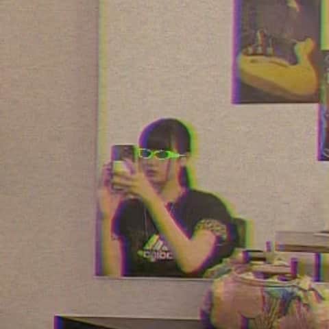 奥田彩友のインスタグラム：「( 🕶 )💪」