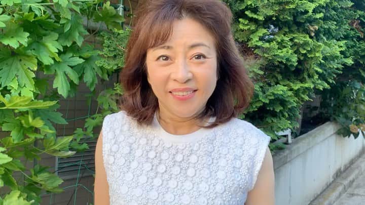 松本明子のインスタグラム：「#松本家のゴーヤ成長記録2021」