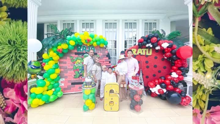 Syahriniのインスタグラム：「• My Precious Family,  ~ Zaelani’s Family ~  _______________ 𝓢𝓨𝓡 _____________  #PrincesSyahrini」