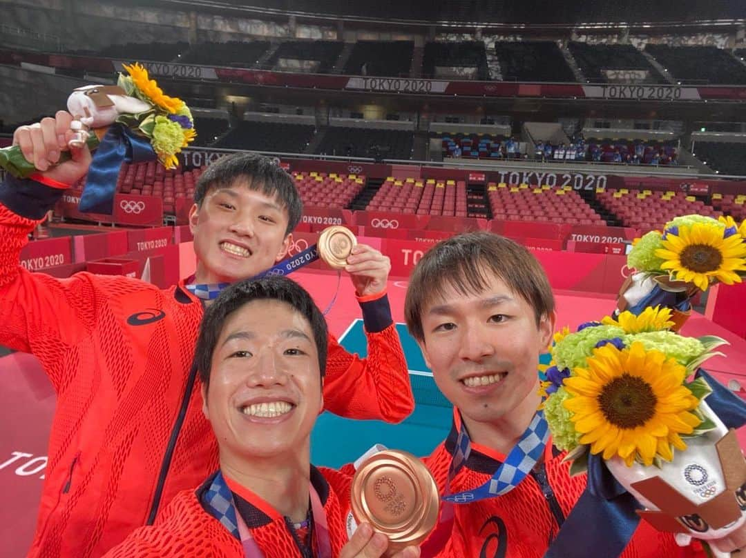 丹羽孝希さんのインスタグラム写真 - (丹羽孝希Instagram)「Mizutani Jun tweet :   ハッピーエンド🥉🏓🇯🇵 Perfect ending 🥉🏓🇯🇵  #東京五輪 #Tokyo2020  #tabletennis #Pingpong #卓球  #niwakoki #kokiniwa ‬‪#丹羽孝希  #UnitedByEmotion #StrongerTogether」8月6日 23時04分 - allforkokiniwa