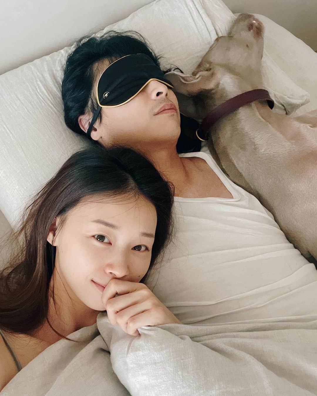 吳斐莉のインスタグラム：「週六 · 大家賴床了嗎😆  #山中的日子」