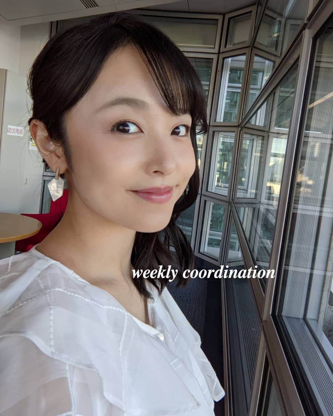 米澤かおりさんのインスタグラム写真 - (米澤かおりInstagram)「. 「おはよん」一週間の衣装👗 白が多めでした🤍」8月7日 16時04分 - kaoriina67