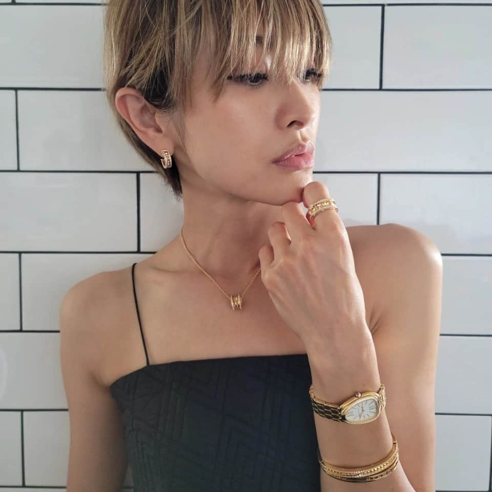 山田優さんのインスタグラム写真 - (山田優Instagram)「BVLGARI Fits My Style  @bulgari × @25ansjp  参加してみませんか？  ビー・ゼロワン ロック タイプ過ぎてたまらない♡♡♡  #bvlgari #fitsmystyle #ad」8月7日 16時21分 - yu_yamada_