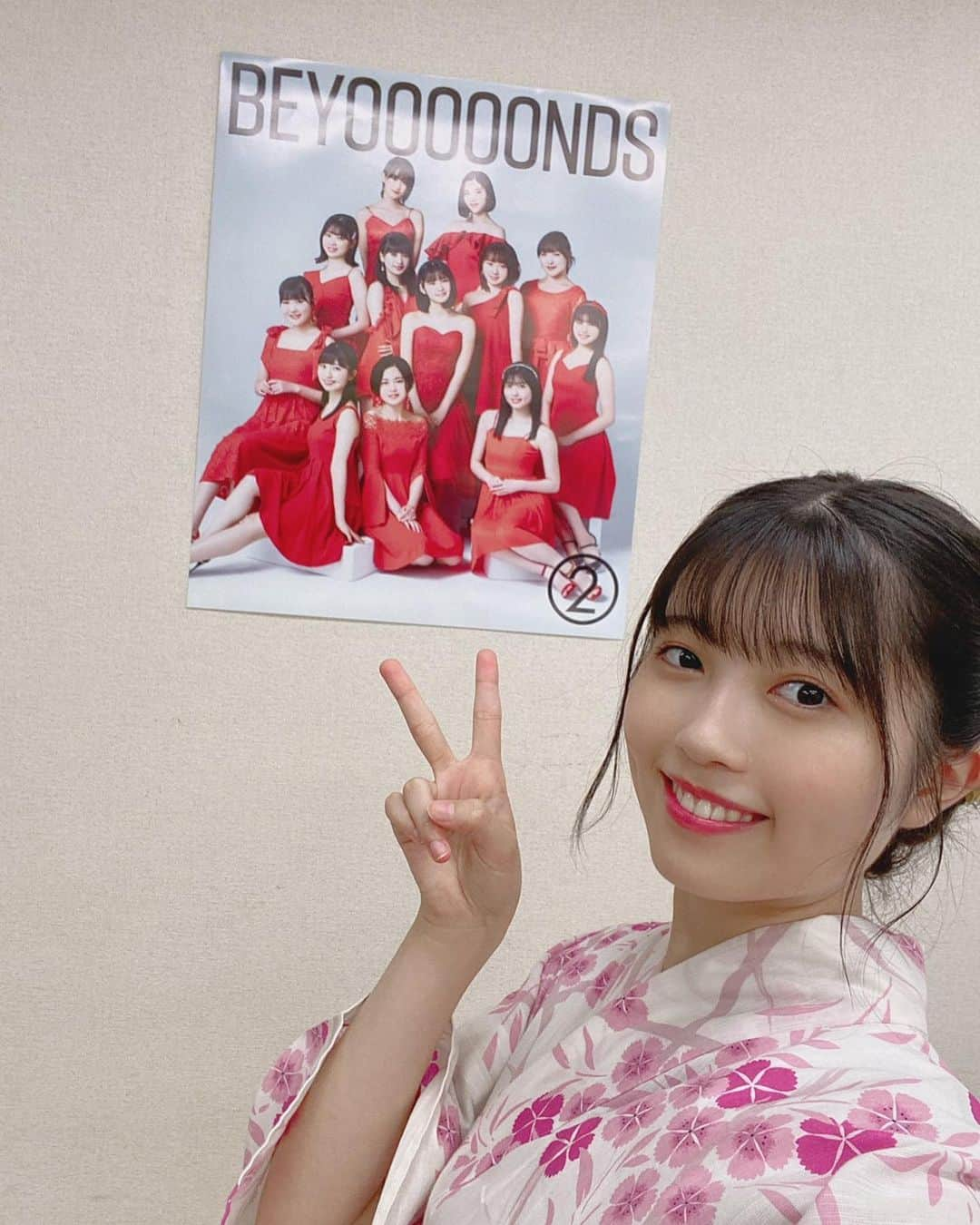 BEYOOOOONDSさんのインスタグラム写真 - (BEYOOOOONDSInstagram)「おはよー！ #西田汐里 です🔅  今日でメジャーデビュー2周年を迎えました😌 いつも応援してくださる皆さん本当にありがとうございます！  そして『BEYOOOOONDS②』発売日です🌟 この本をみて私たちのこともっと好きになってもらえたら嬉しいです🥰  #BEYOOOOONDS #3年目もよろしくね🌼」8月7日 10時50分 - beyooooonds_official