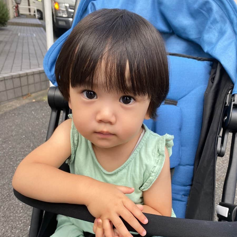 吉野達彦のインスタグラム：「あっという間に2歳。 早い、早すぎる。」