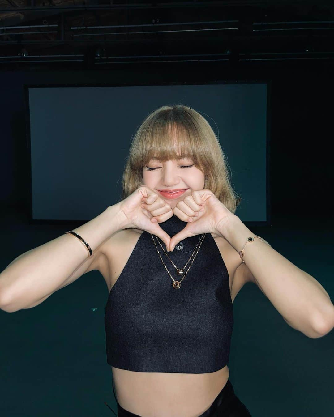 リサさんのインスタグラム写真 - (リサInstagram)「BLACKPINK👉🏻👈🏻BLINK💗FOREVER」8月8日 1時28分 - lalalalisa_m