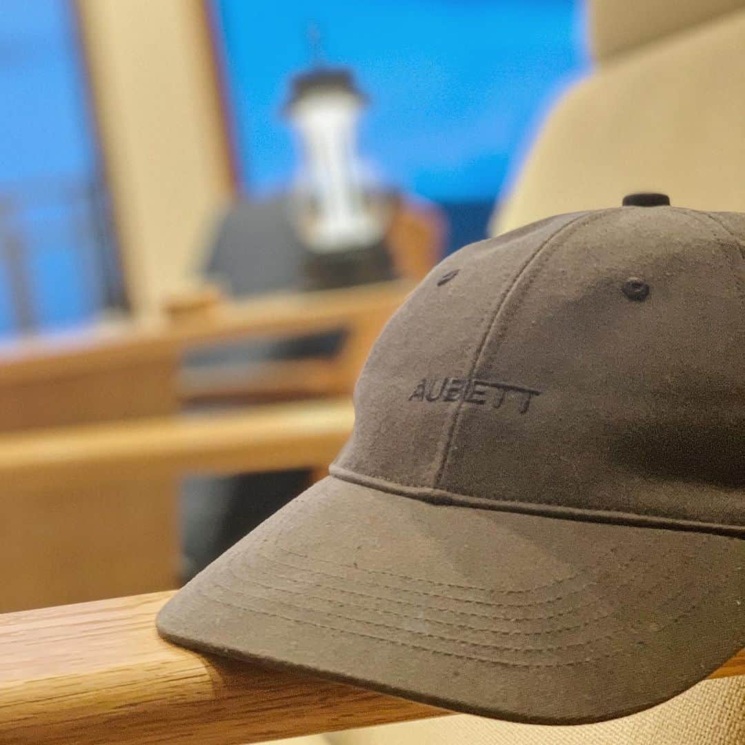前田恭介のインスタグラム：「気付いたら手に取っちゃってるアイテム。こういうのをぼくも作りたいな。#aubett」