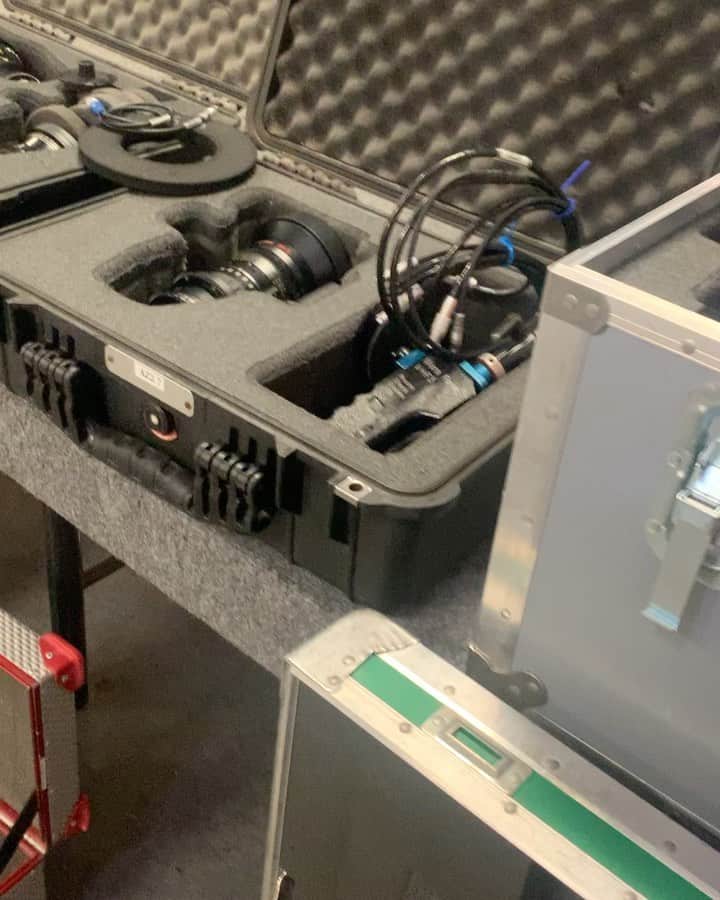 のインスタグラム：「Thank you @panavisionofficial for supporting my first directorial debut @shakyshiversofficial . I’m forever grateful for your education and support.」