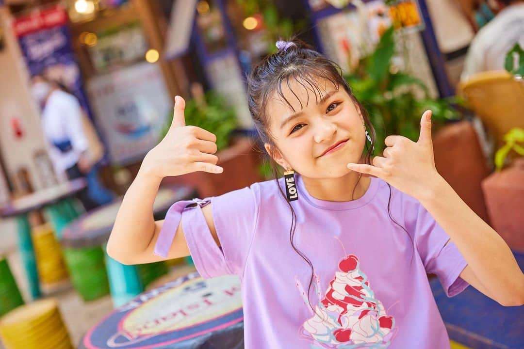 ニコ☆プチのインスタグラム：「🍨🍒 . YEAH~~~🥳😆😘 アゲアゲなコハナさん❤️‍🔥❤️‍🔥❤️‍🔥 . #有坂心花 #ニコプチ」