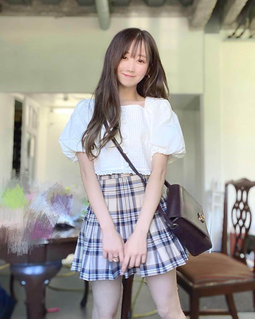 大谷映美里さんのインスタグラム写真 - (大谷映美里Instagram)「スクールガール風❤︎ 前髪戻した日に撮ったから可愛いの着たい気分で👶🏻 ㅤㅤㅤㅤㅤㅤㅤㅤㅤㅤㅤㅤㅤ スカートとバッグ、 2.3年前からのもので 調べたらもう売ってなかったーー(´・ω・｀)💦 ㅤㅤㅤㅤㅤㅤㅤㅤㅤㅤㅤㅤㅤ こういうスタイルも好きですかい」8月7日 21時31分 - otani_emiri