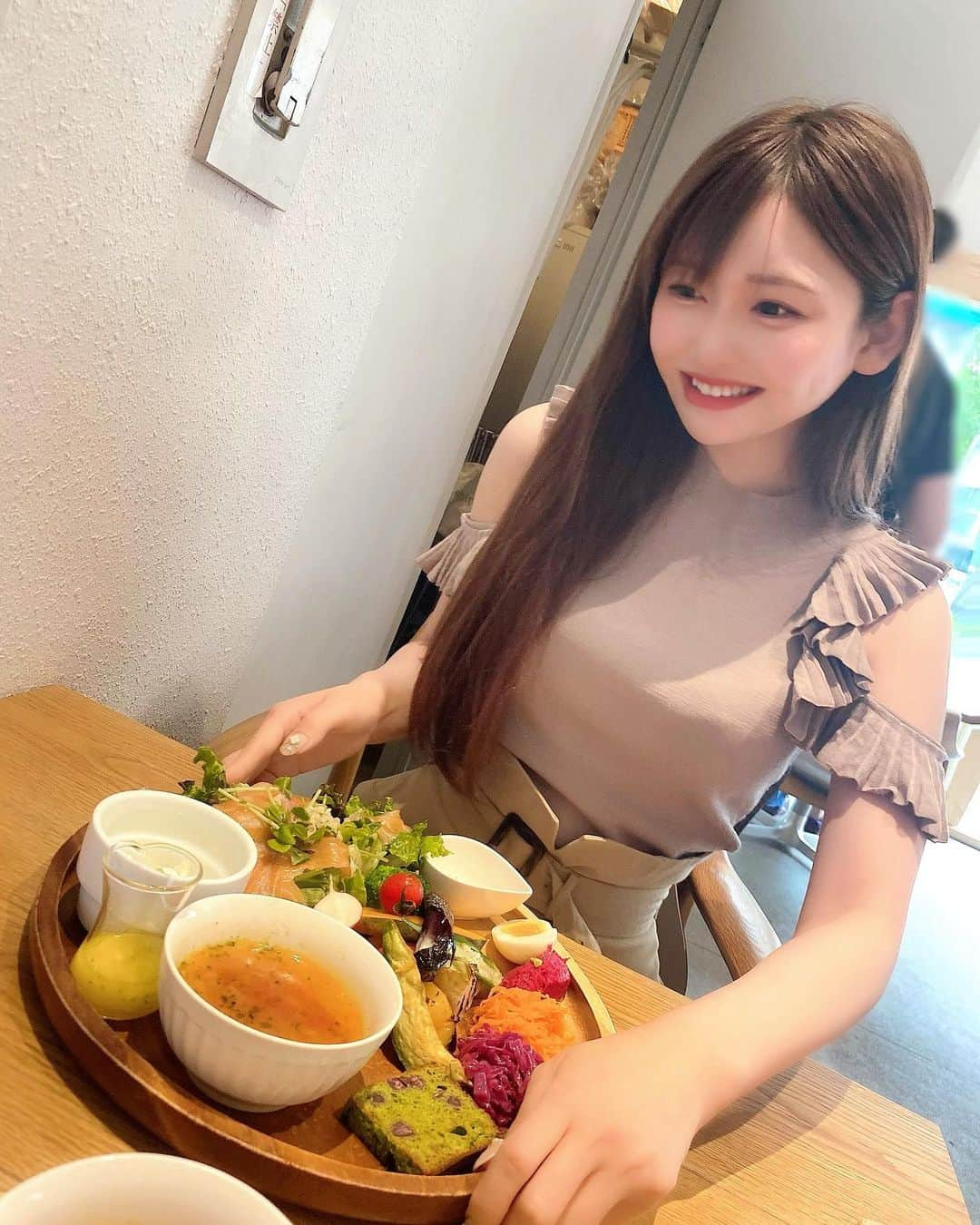 RINKAさんのインスタグラム写真 - (RINKAInstagram)「#カフェランチ 🥗」8月8日 10時20分 - rinka.716