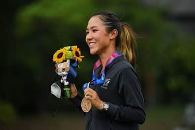 リディア・コさんのインスタグラム写真 - (リディア・コInstagram)「2x Olympian. 2x Olympic medalist…This one’s for you, grandma ❤️ #Tokyo2020」8月8日 8時28分 - lydsko