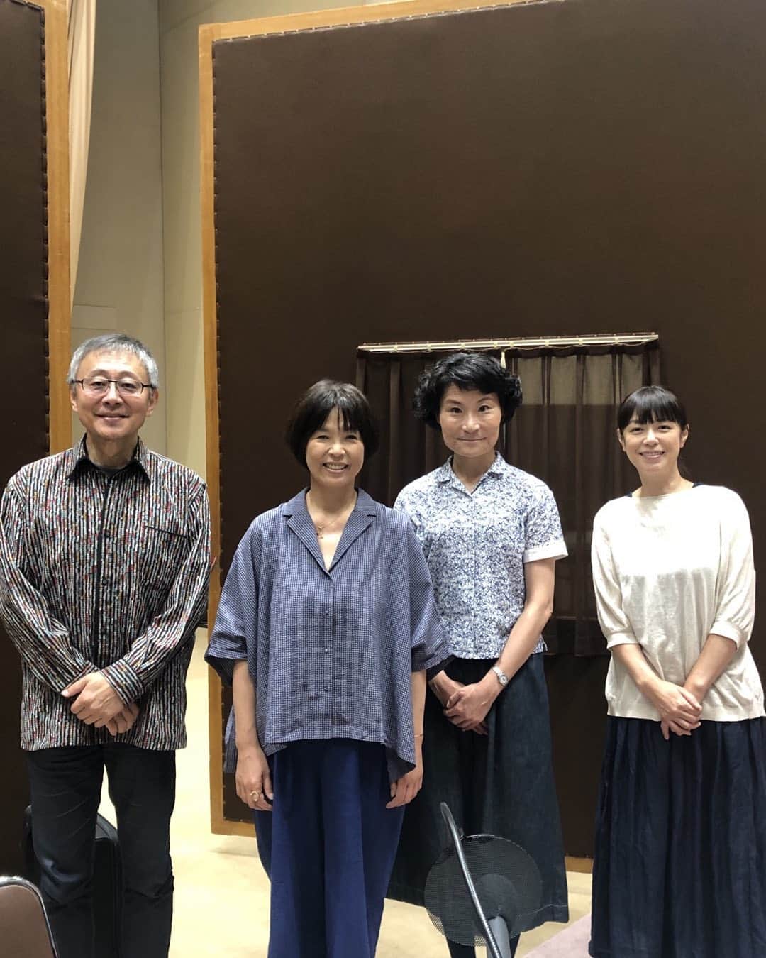 加藤紀子のインスタグラム：「この後お昼０時１５分からはNHK-FM「トーキングウィズ松尾堂」！ 作家・キュレーター…原田マハさん、俳優・時々もぎり…片桐はいりさんをお迎えして『映画館をいとおしむ』をテーマにお話を伺います！  https://www4.nhk.or.jp/matsuodo/ #トーキングウィズ松尾堂」