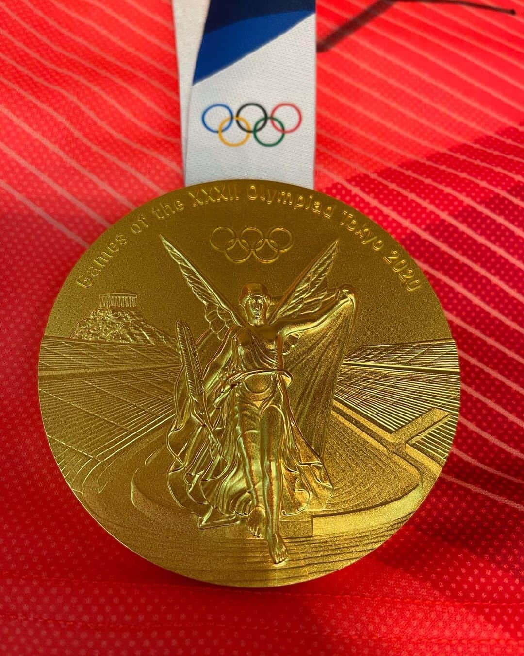 村上宗隆のインスタグラム：「皆さんに金メダルをーーー！！！！！🥇 #金」