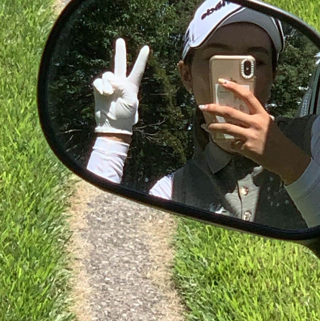 山路晶のインスタグラム：「. TaylorMade シリーズ  2枚目のクラブの写真 メディアの方達がみんな撮ってから真似して私もパシャリ📸 . #admiral  #taylormade  #P790 #new」