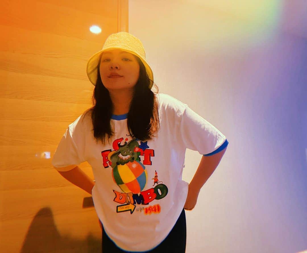 野呂佳代さんのインスタグラム写真 - (野呂佳代Instagram)「私服💛 Tシャツは大好きな、、、🤤 @elfsack_official  ちなみにサイズはLサイズです ❤️💙💛💜🧡 スーパーマーケットへ」8月8日 15時47分 - norokayotokyo