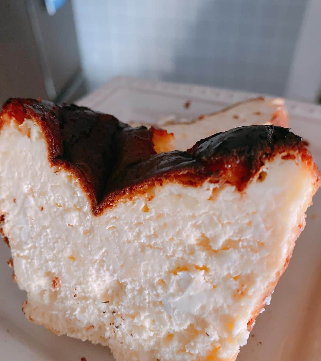 大友愛さんのインスタグラム写真 - (大友愛Instagram)「最高なんだけど❤️‍🔥  #バスクチーズケーキ」8月8日 18時15分 - ai_dayooon