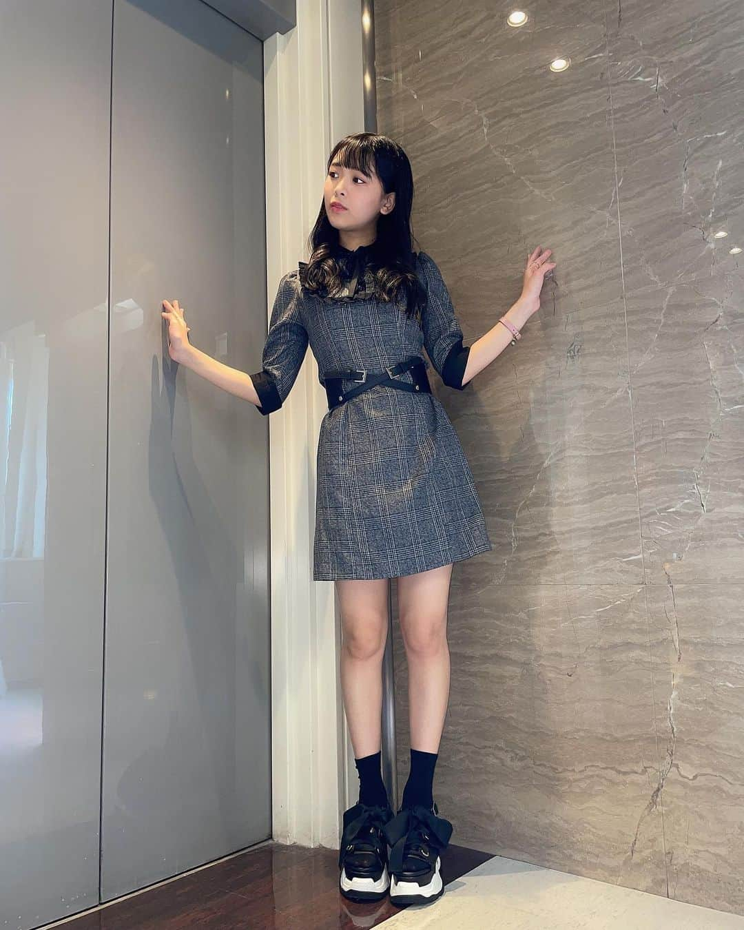 安田桃寧さんのインスタグラム写真 - (安田桃寧Instagram)「. 地雷ちゃんハマった🌟  EAT MEの服かわいい🖤  ＊one-piece #eatme」8月8日 21時30分 - peachpeach_o6o8