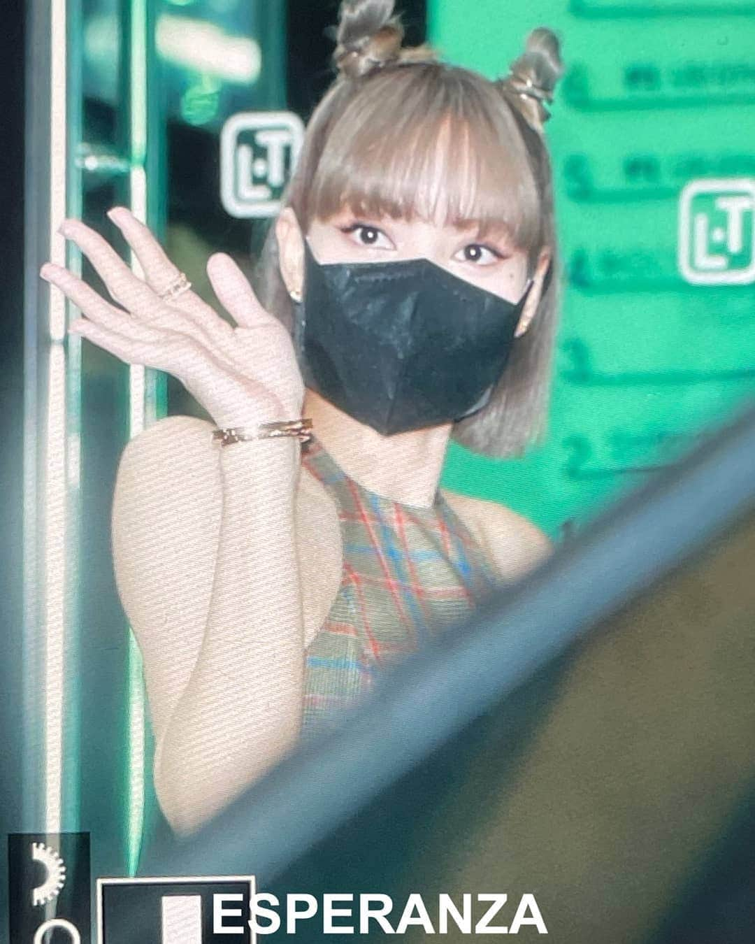 リサさんのインスタグラム写真 - (リサInstagram)「my heart is full 🥰 . . © marternims . #LISA #LALISA #리사 #블랙핑크 #BLACKPINK #LALISAMANOBAN #LALISAMANOBAL #blackpinklisa #lisablackpink」8月8日 21時35分 - lisa.blackpink