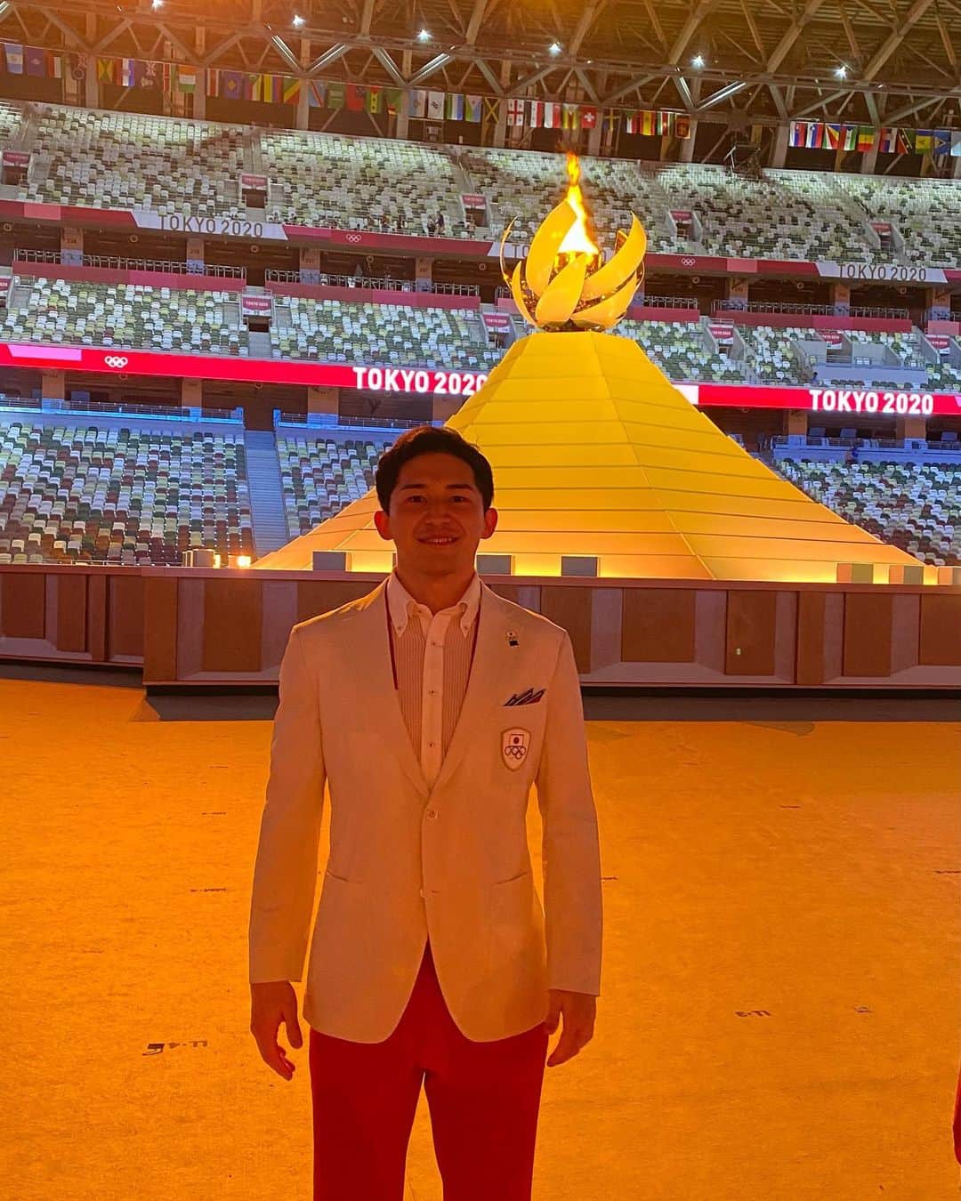 杉岡尚樹のインスタグラム：「⁡ 東京オリンピック閉幕しました。 一人のアスリートとしてオリンピックの舞台に立てたことはこれ以上ない幸せです。 開催に携わってくださった方々、応援してくださった方々に感謝致します。 ⁡ 一緒に戦った日本の選手達、素晴らしいパフォーマンスを見せてくれた海外選手にはすごく良い刺激を受けました。この経験を次に繋げます。 ⁡ ありがとうございました！ ⁡ #tokyo2020 #olympics #arigato2020」