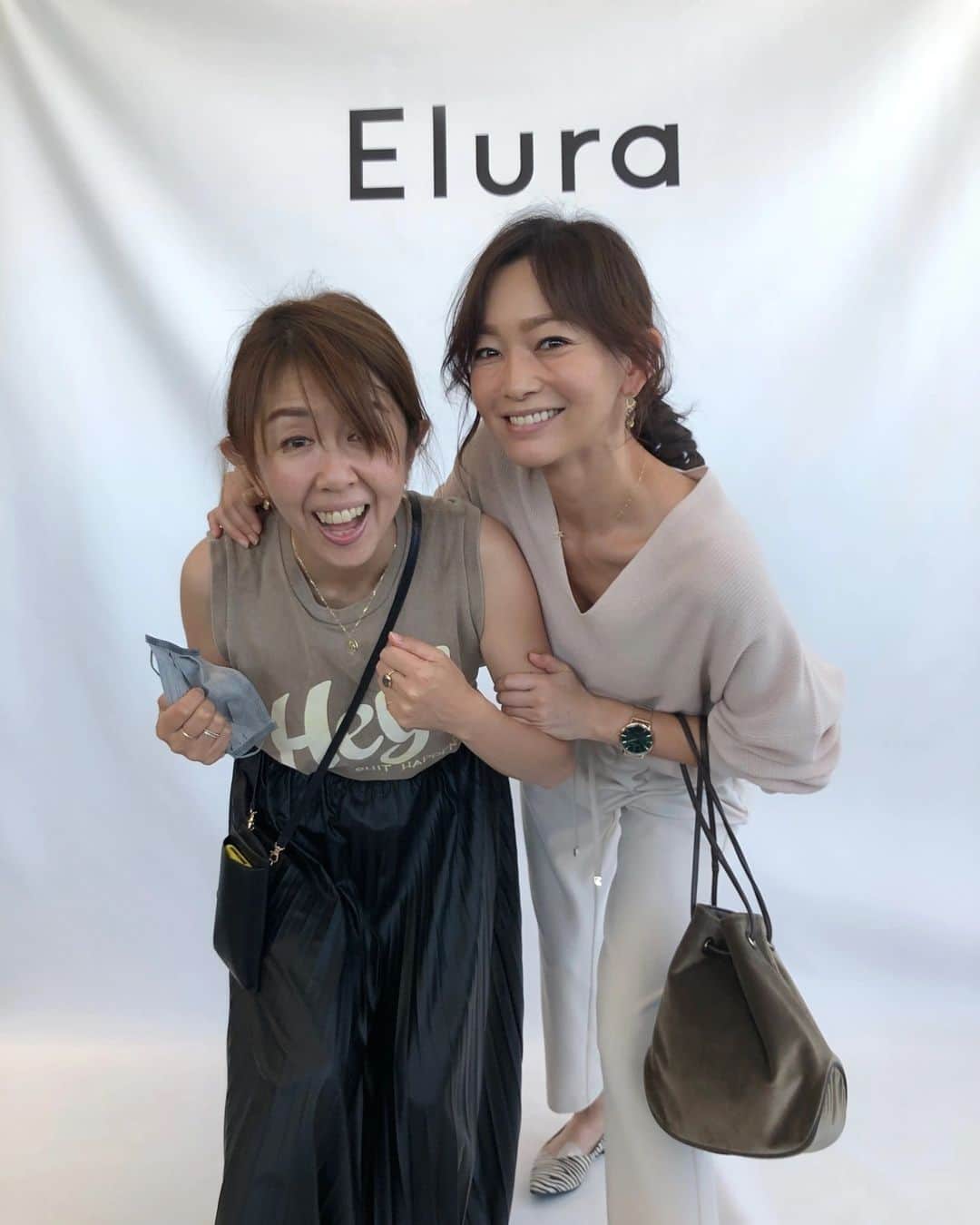 佐藤純さんのインスタグラム写真 - (佐藤純Instagram)「Elura 展示会へ😊  @elura_official  大人の悩みに寄り添ったブランド。  骨格診断もしてもらいました。  私はナチュラル✨  骨格診断によって、似合うパンツのラインが選択しやすくなったり😊  Webでも骨格診断ができて、購入もできるそうです😉  Eluraは、低価格なのも魅力～😍  最後の写真…みんな両手で✌️🤣古っ(笑)  #elura #エルーラ #展示会 #大人の悩み #骨格診断 #ママ #ママモデル #モデル #mama #mamamodel #model」8月8日 22時18分 - junsatoidea