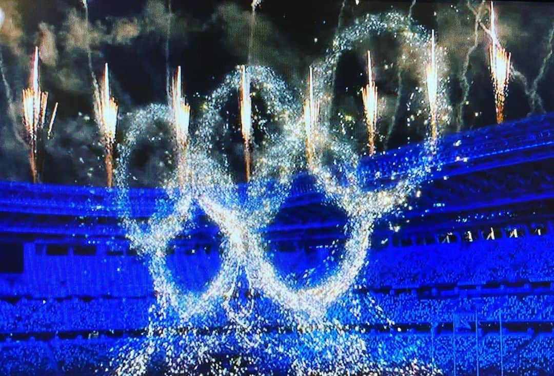 生稲晃子さんのインスタグラム写真 - (生稲晃子Instagram)「東京2020オリンピックが幕を閉じました🏅  アスリートの皆さんの、最後まで諦めない、戦い抜く姿に何度も涙しました✨ 感動を有難うございました‼️  次はパラリンピック🏅 コロナ対策を万全にしていただき、また沢山の感動を届けてください✨✨  #東京2020オリンピック  #閉会式 #感動を有難う  #パラリンピック2020  #万全のコロナ対策」8月8日 22時37分 - akiko__ikuina