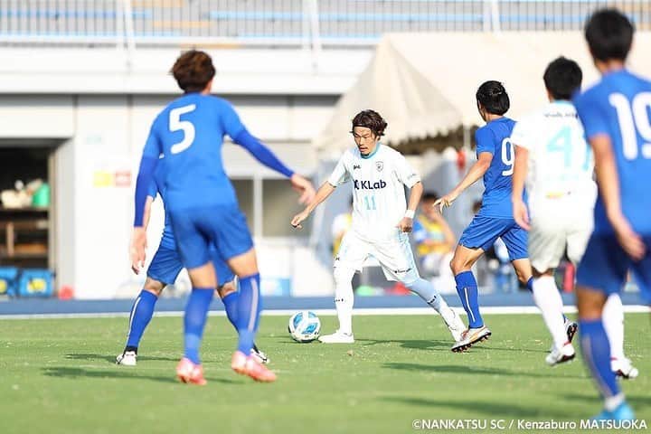 楠神順平さんのインスタグラム写真 - (楠神順平Instagram)「今日でリーグ戦がひと段落して中断期間に入りました。  去年の８月に前十字靭帯を断裂して、もう一度サッカーが出来る気なんて全くしなかった右足は、たくさんの人の応援とサポートのおかげでまた楽しくサッカー出来ています。 本当にありがとうございます。  ちょっと休憩してまた昇格へ向けての厳しい連戦に入るので、南葛SCを少しでも気にかけてくれたら嬉しいです。  これからもよろしくお願いします！！  #南葛SC」8月9日 0時33分 - jumpeikusukami