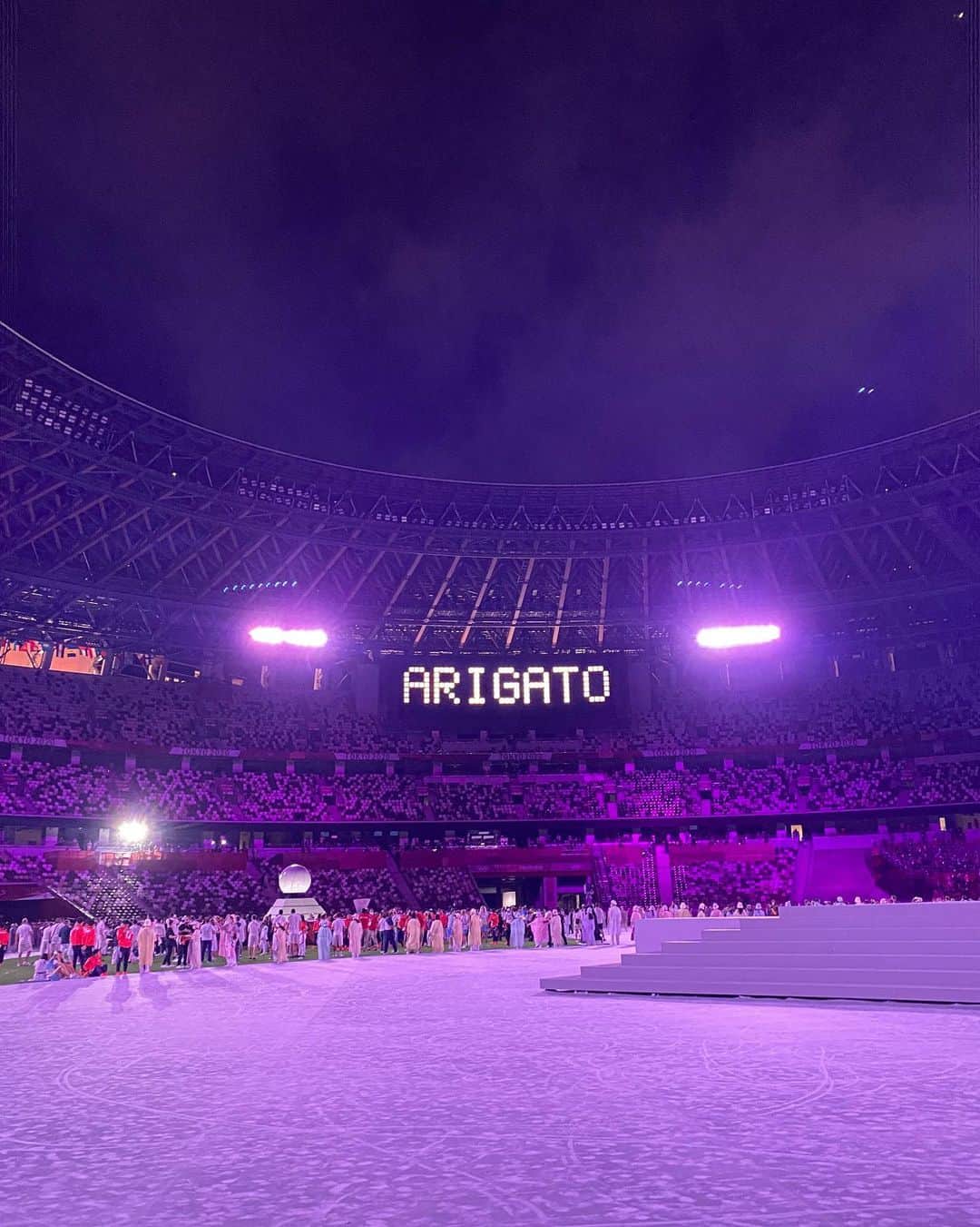 マリア・ベネディクタ・チグボルさんのインスタグラム写真 - (マリア・ベネディクタ・チグボルInstagram)「Closing ceremony ✨🇮🇹   #tokyo2020 @atleticaitaliana #closingceremony #olympics」8月9日 0時38分 - benedictachigbolu