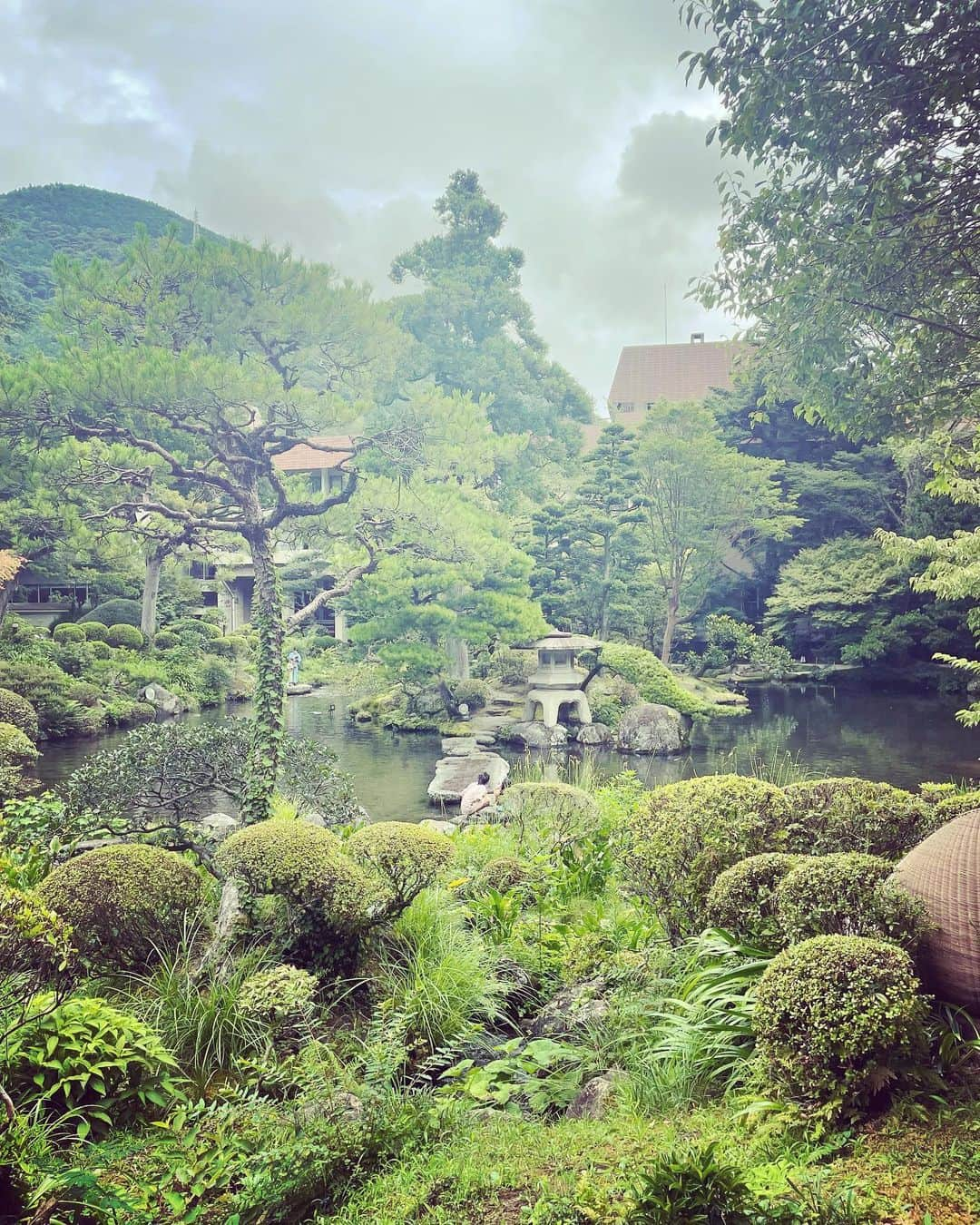 長谷川理恵さんのインスタグラム写真 - (長谷川理恵Instagram)「海に山に 自然の中でエネルギーたっぷりいただき リセットできました🌏✨✨✨✨✨  #夏休み#大人も子供も全力夏休み#ビキニに本気ゴーグル#台風に気をつけて#後半も良き時間をお過ごしください🌈」8月9日 10時55分 - rie_hasegawa