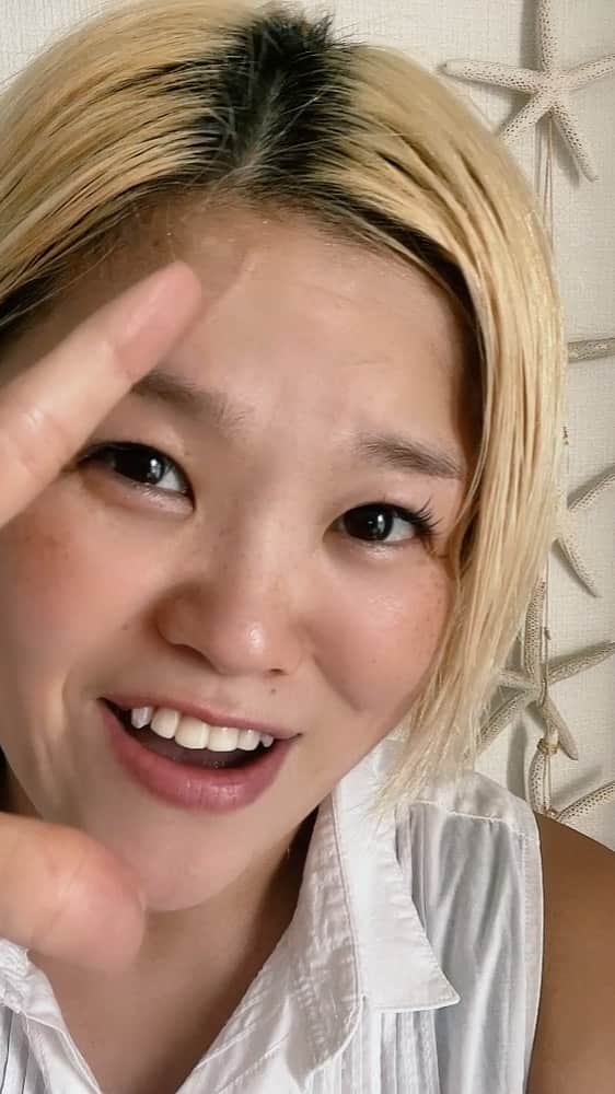 高橋奈苗のインスタグラム：「今日のパッション動画をお届け！ ＼(・o・)/!  みんな連休はおうちで満喫してますか？？ お利口に過ごそうね✨」