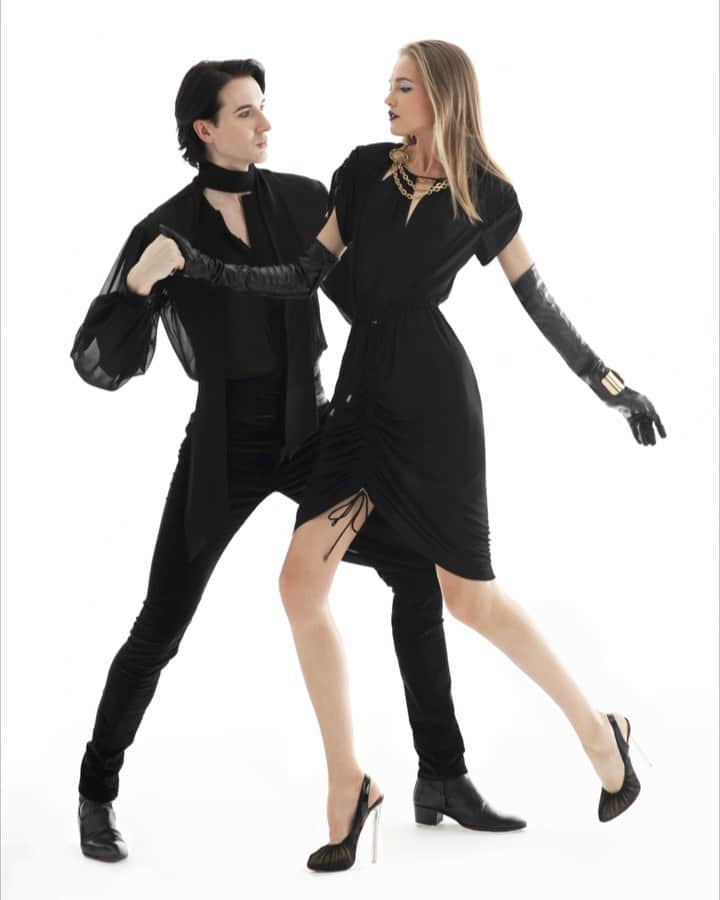 ヴラダ・ロスリャコヴァのインスタグラム：「Dancing With The Stars 🌟 💫 😎  @dmitrysholokhov @royschweigerphoto @sashahere」