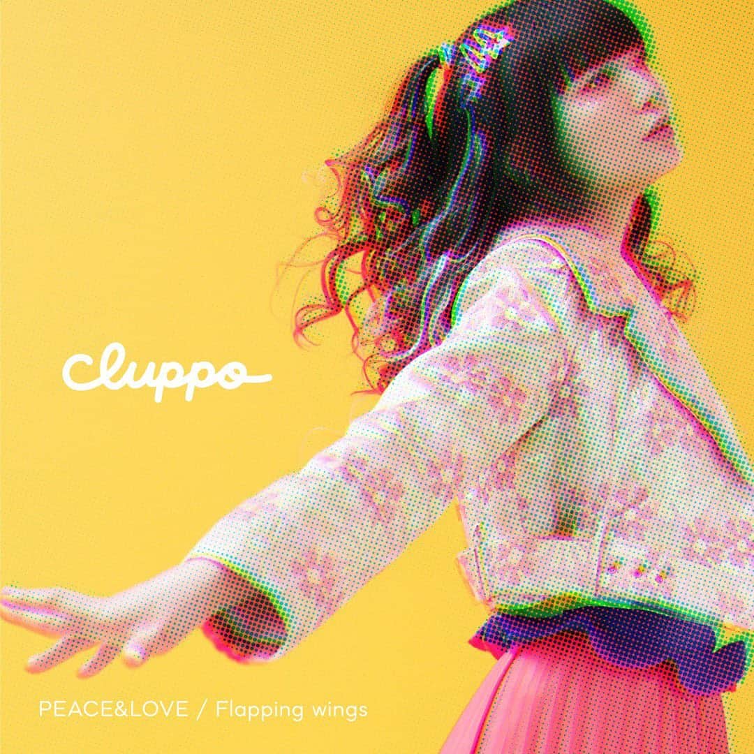 小鳩ミクのインスタグラム：「cluppo 🕊🌏❤️ 本日8月10日はとの日に なんと新曲配信＆ 限定数量CDをリリース いたしますっぽー！！！ 皆様、cluppoと一緒に HIPPIE-POPPOで 世界平和目指しちゃおうっぽ 🕊🌏❤️ 楽しさとこだわりを 詰め込んだ一枚。 ぜひゲットしてっぽ✌️❣️ ラッキーな方には いいことあるかもっぽ？！  #世界平和  #peaceandlove #flappingwings #cluppo」